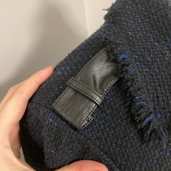 NYDJ - Black/Blue marled Biker-Style Jacket with Raw Hem - Size 6 - Picture 5 of 6